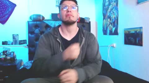 brad hot boy online show from 14, 10, 2025