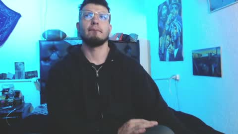 brad hot boy online show from 2, 5, 2026
