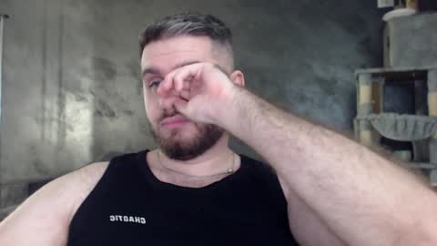 Snapshot of brad_pittfall chatting on 31, 12, 2024 ask me online show from 31, 12, 2024