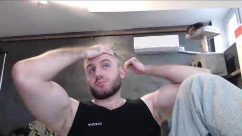 Snapshot of brad_pittfall chatting on 26, 9, 2025 ask me online show from 26, 9, 2025