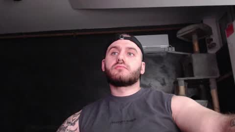 Snapshot of brad_pittfall chatting on 11, 10, 2025 ask me online show from 11, 10, 2025