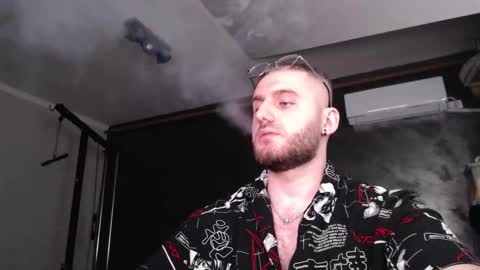 Snapshot of brad_pittfall chatting on 14, 10, 2025 ask me online show from 14, 10, 2025