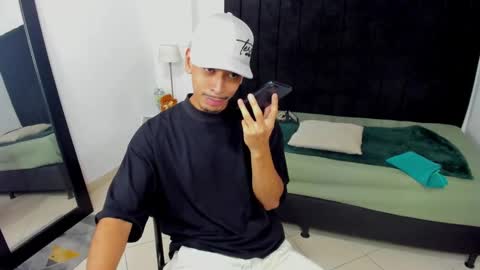 Snapshot of brad_usma chatting on 6, 3, 2025 BRAD USMA online show from 6, 3, 2025