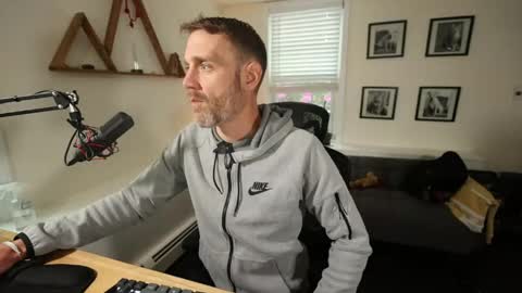 Snapshot of bradbronton chatting on 23, 5, 2026 BradBronton online show from 23, 5, 2026
