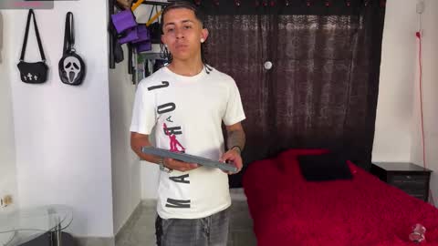 Snapshot of bradley_strong_ chatting on 5, 2, 2026 Bradley Strong online show from 5, 2, 2026