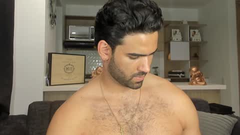 bradleymartin7 online show from 27, 1, 2025