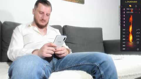 Snapshot of bradryder__ chatting on 12, 1, 2026 Call me Alex online show from 12, 1, 2026