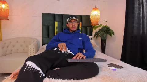 Brand  online show from 17, 11, 2025