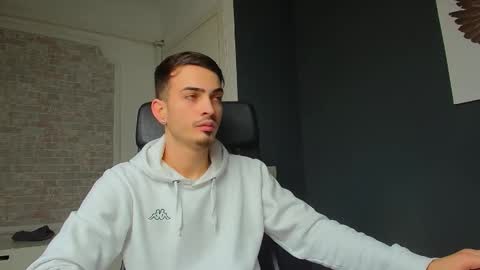 BrandonTateX online show from 1, 2, 2025