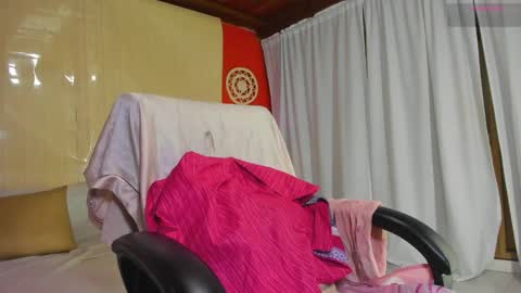 Snapshot of bratzyasminxxx chatting on 22, 3, 2026 Yasmin online show from 22, 3, 2026