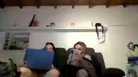 Snapshot of braydc1993 chatting on 14, 7, 2026 Hung Twink and Chub Trans online show from 14, 7, 2026