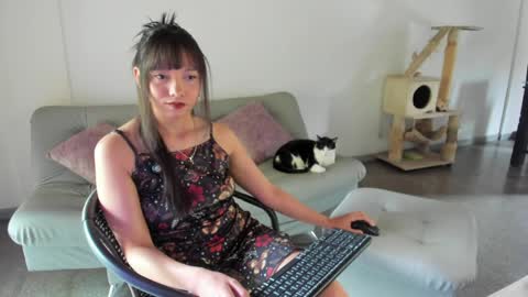 breakfastwithtiffanys online show from 3, 5, 2026