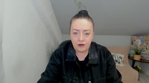 Brenda Skye online show from 4, 11, 2025