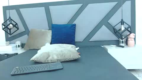 BRENDA VELASQUEZ online show from 28, 2, 2025