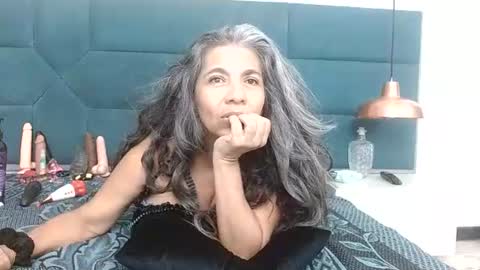 BRENDA VELASQUEZ online show from 24, 6, 2026