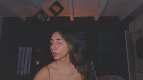 brendaaguerra online show from 5, 1, 2025