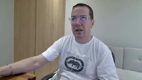 Brett online show from 3, 11, 2025