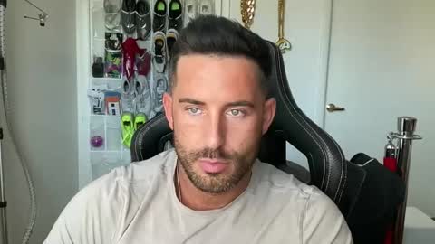 Brett Mycles online show from 1, 6, 2026