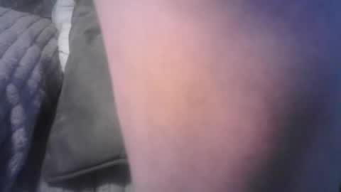 Snapshot of bri20fu chatting on 31, 10, 2025 raining down on me online show from 31, 10, 2025