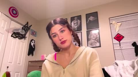 Brianna3 online show from 27, 2, 2025