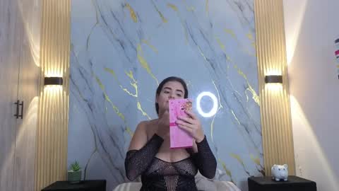 Manuela online show from 2, 4, 2026