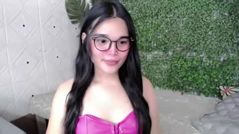 Snapshot of briana_sinclaire chatting on 5, 7, 2026 Claire online show from 5, 7, 2026