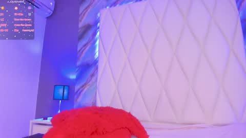  Briana  online show from 5, 2, 2025