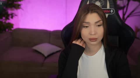Diamonds Girls online show from 30, 4, 2026