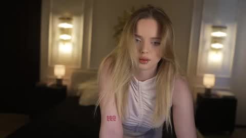 Diamonds Girls online show from 8, 7, 2026
