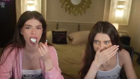 Diamonds Girls online show from 25, 7, 2026