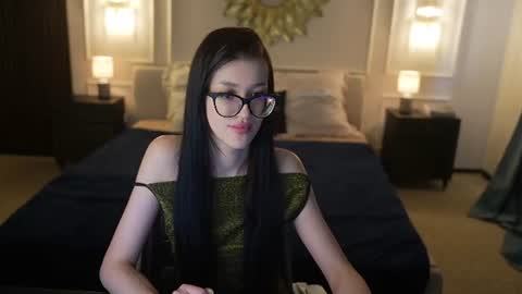 Diamonds Girls online show from 28, 7, 2026