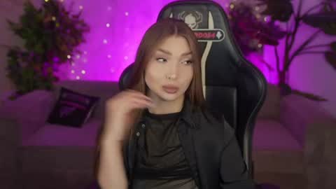 Diamonds Girls online show from 3, 8, 2026