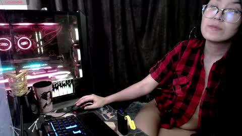 Snapshot of brightssmiles chatting on 6, 2, 2025 Aisha online show from 6, 2, 2025