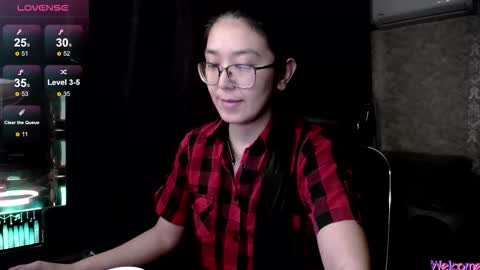 Snapshot of brightssmiles chatting on 20, 10, 2025 Aisha online show from 20, 10, 2025