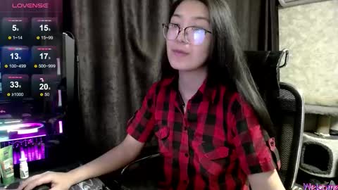 Snapshot of brightssmiles chatting on 29, 10, 2025 Aisha online show from 29, 10, 2025