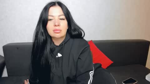 brilliantegirl_ online show from 12, 10, 2025