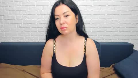 brilliantegirl_ online show from 21, 11, 2025