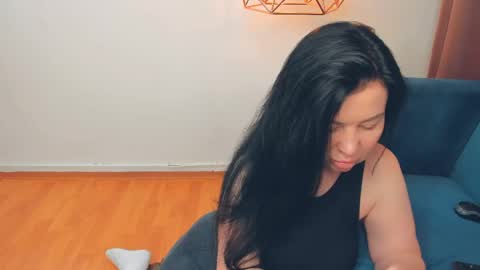 brilliantegirl_ online show from 5, 5, 2026
