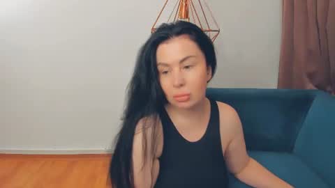 brilliantegirl_ online show from 5, 7, 2026