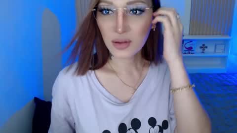 Snapshot of brinnababe_01 chatting on 18, 12, 2024 brinna online show from 18, 12, 2024