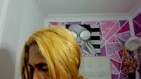 Snapshot of brisahott chatting on 3, 2, 2025 Brisa online show from 3, 2, 2025