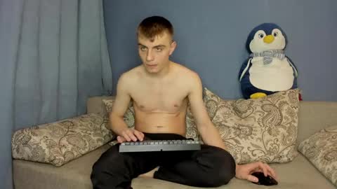 bristlebback online show from 27, 5, 2026