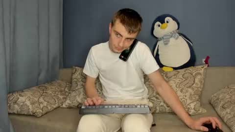 bristlebback online show from 15, 6, 2026