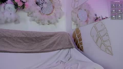BritannyClaire online show from 7, 5, 2026