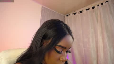 Snapshot of britanymooree chatting on 15, 1, 2025 Britany online show from 15, 1, 2025