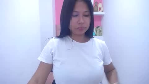 britanyx1 online show from 5, 3, 2025