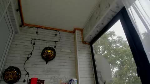 Snapshot of britney_charm chatting on 12, 9, 2025 britney_charm online show from 12, 9, 2025