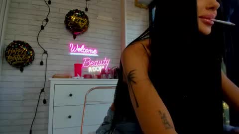 Snapshot of britney_charm chatting on 19, 9, 2025 britney_charm online show from 19, 9, 2025