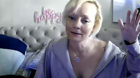 Snapshot of brittneychats81 chatting on 17, 3, 2026 brittneychats81 online show from 17, 3, 2026