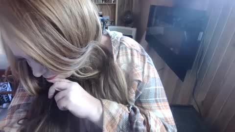 Snapshot of brookeride chatting on 5, 3, 2025 BrookeRide online show from 5, 3, 2025